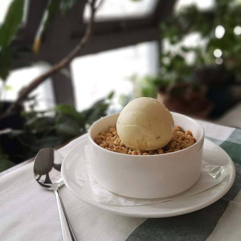 Foo Foo Fine Desserts crumble